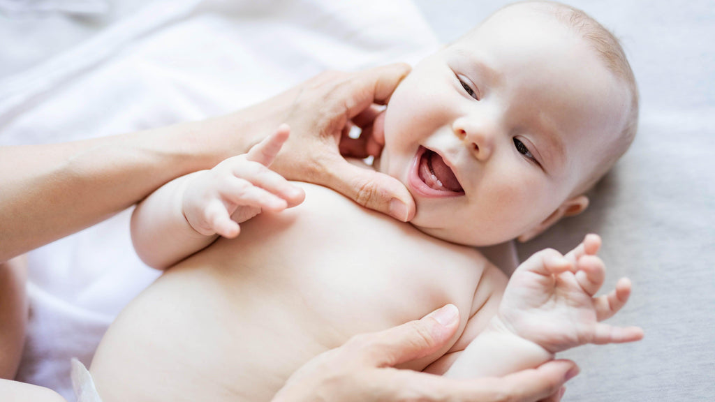 Tudo o que precisa de saber sobre os dentes do bebé