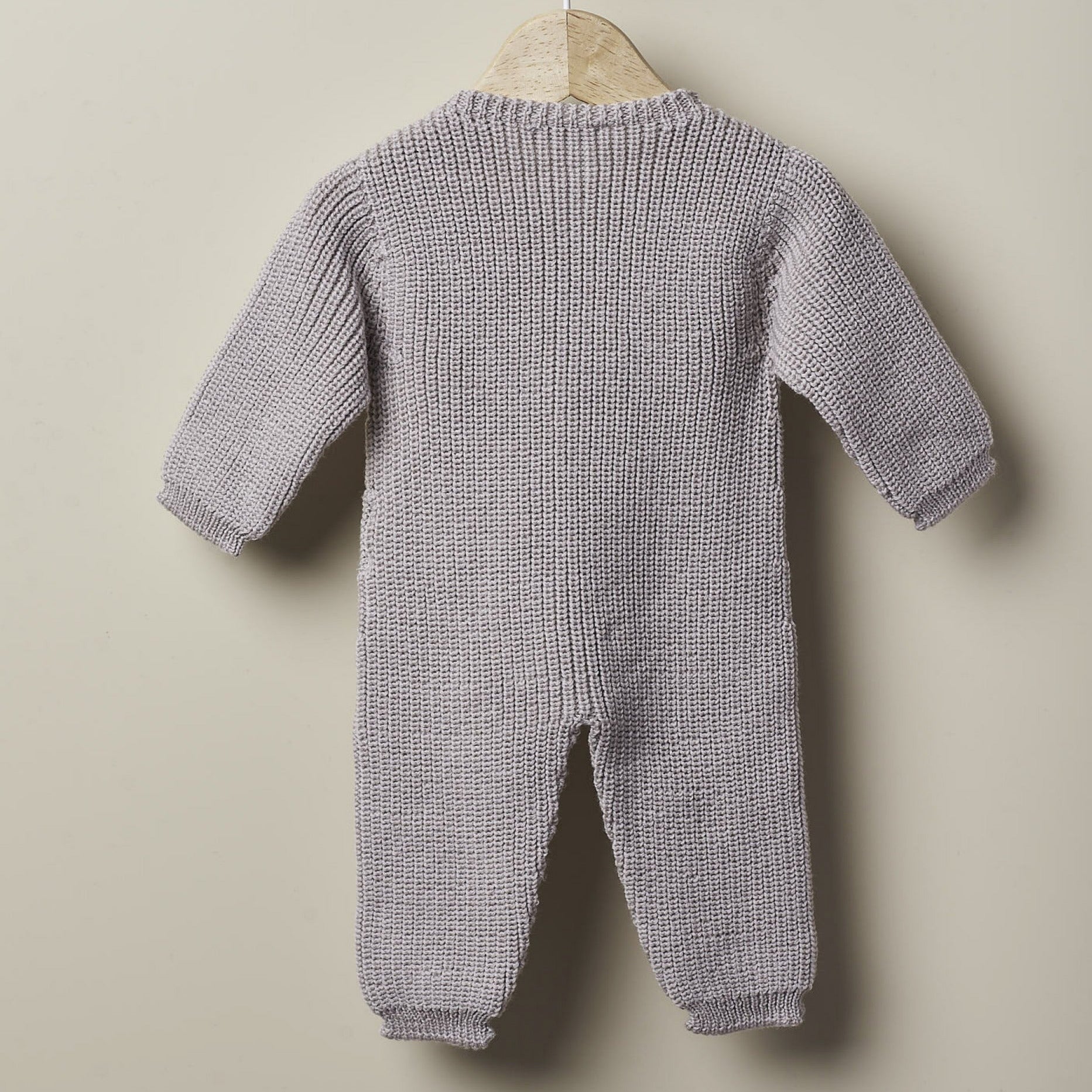 Macacão tricotado em malha de lã merino | LITTLE SWEET LOVE - Wedoble
