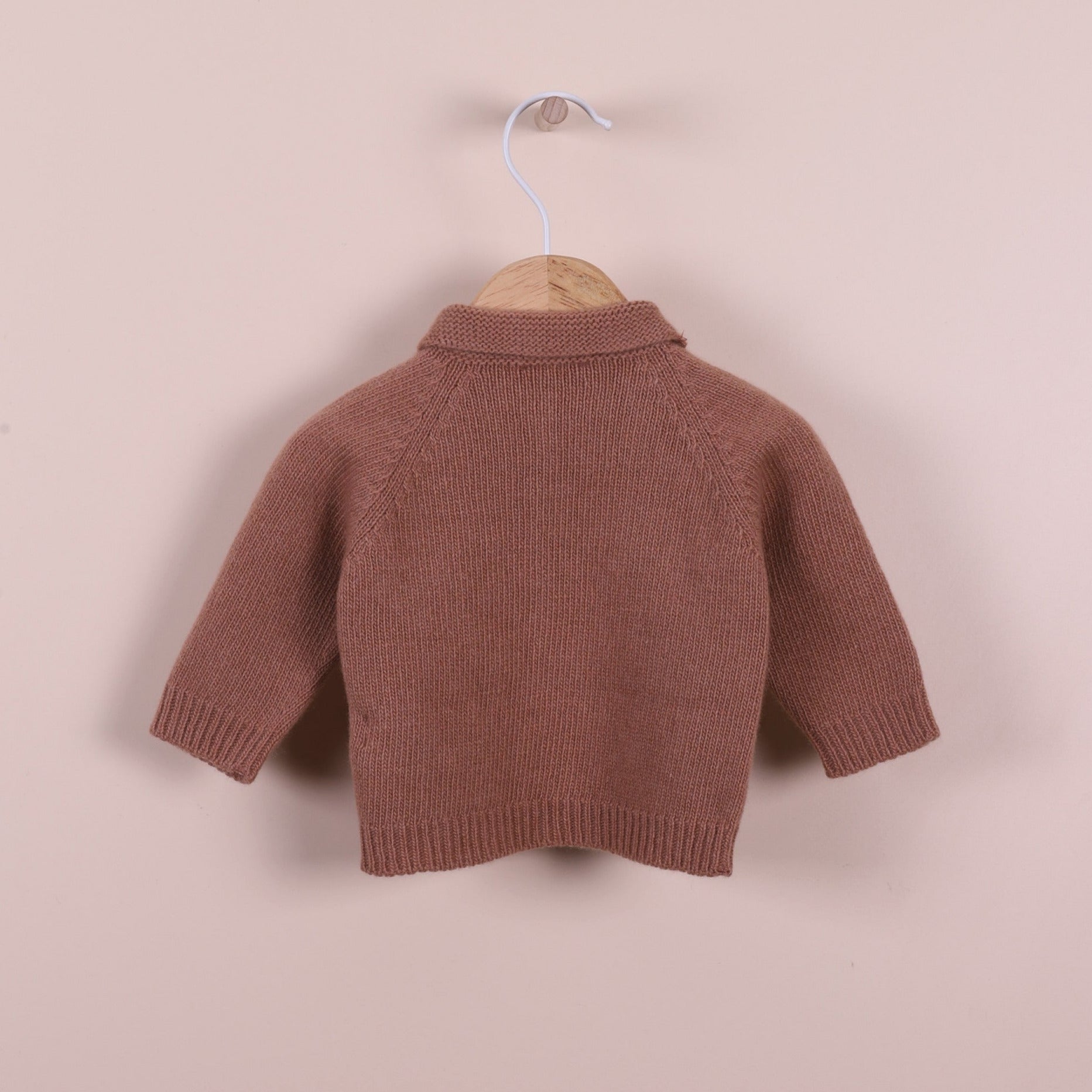 Camisola polo de manga comprida tricotada em lã merino e caxemira | HAPPY TIME IN WINTER - Wedoble