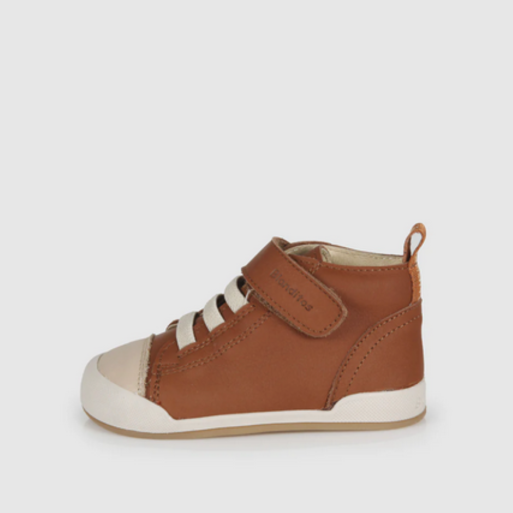 Bota BOSTON Castanho - AQUISIÇÃO DE MARCHA - Blanditos By Crios
