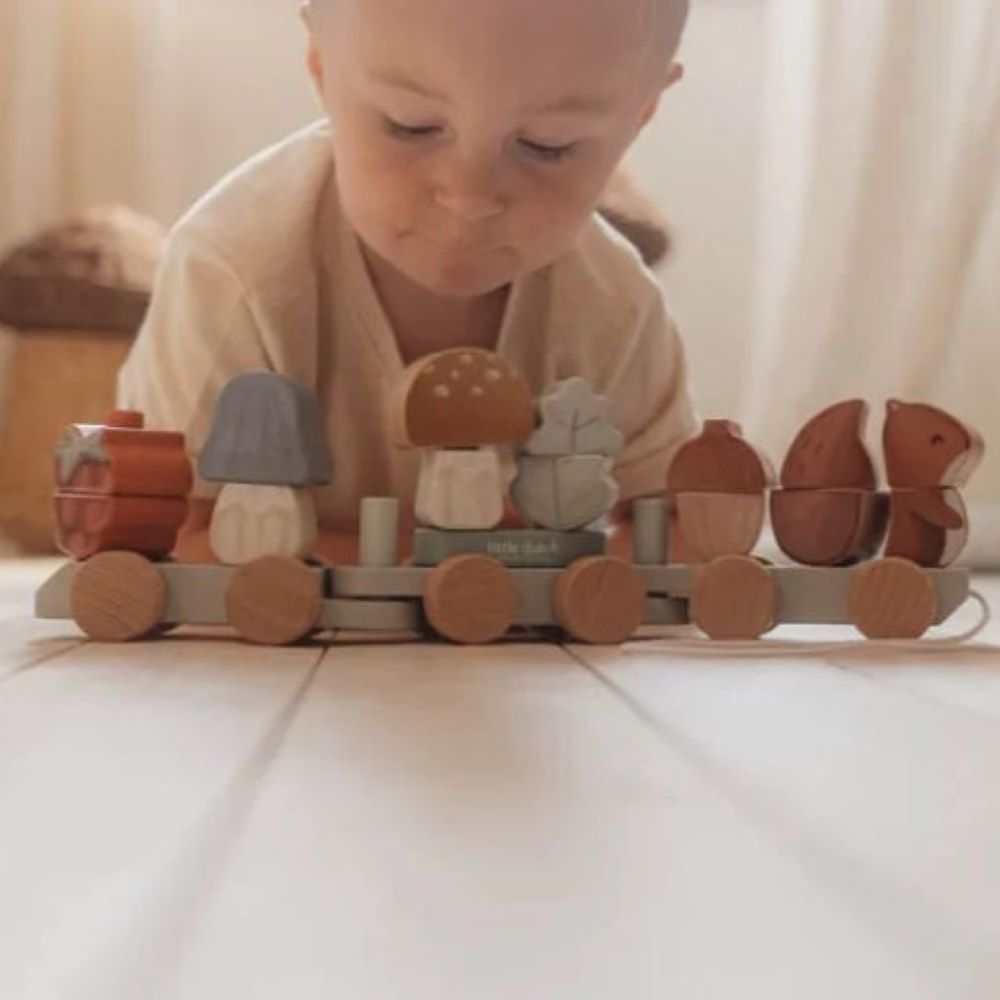 Comboio de Empilhar – Esquilo – Forest Friends FSC - Little Dutch