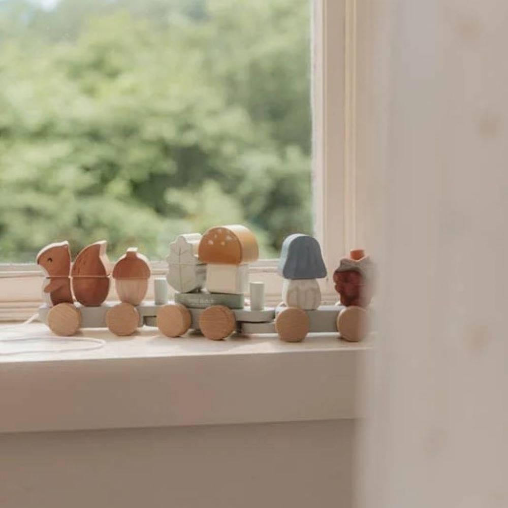 Comboio de Empilhar – Esquilo – Forest Friends FSC - Little Dutch