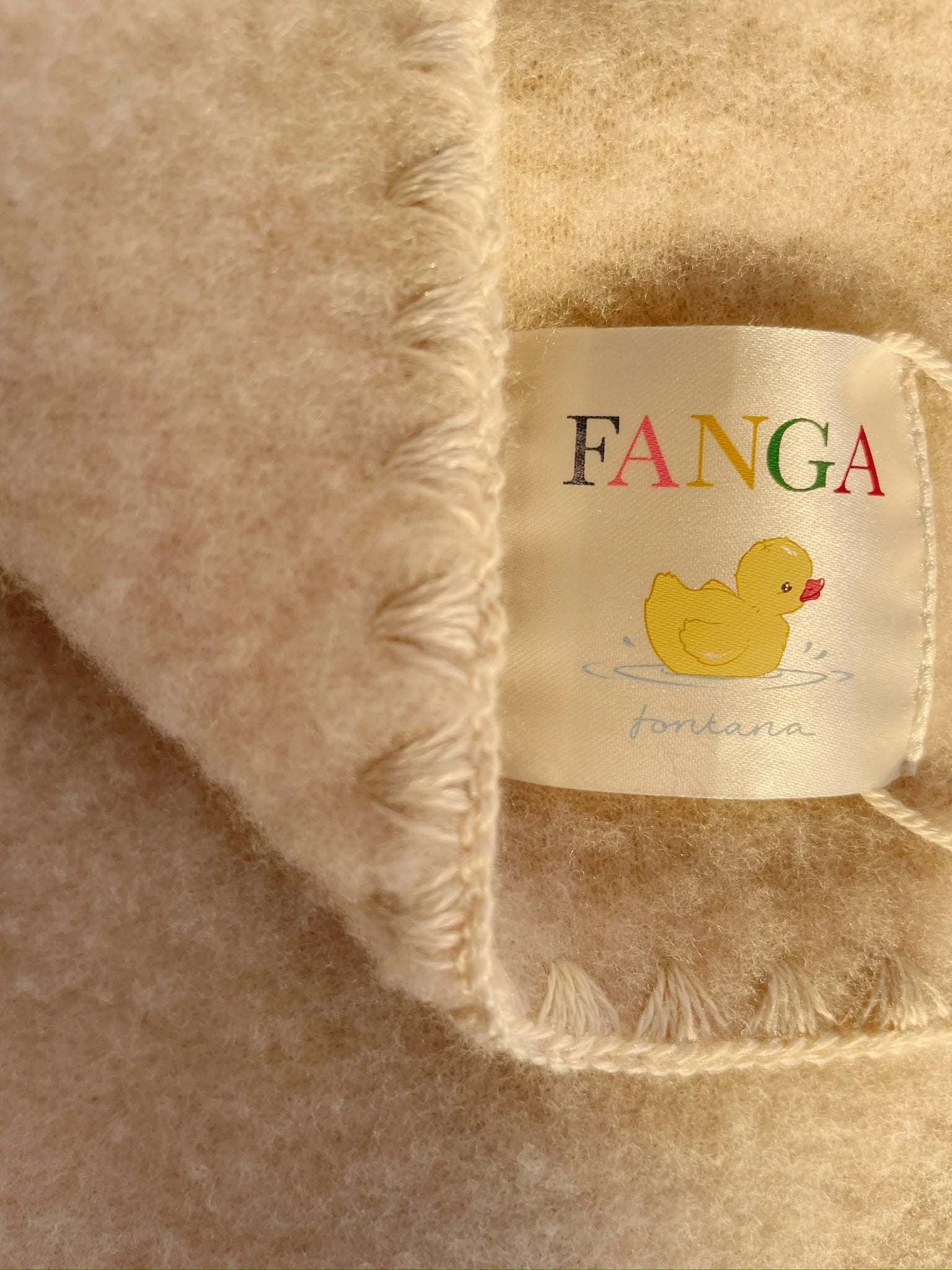 Manta de bebé em lã polar ERBA - FANGA FONTANA - Konges Slojd