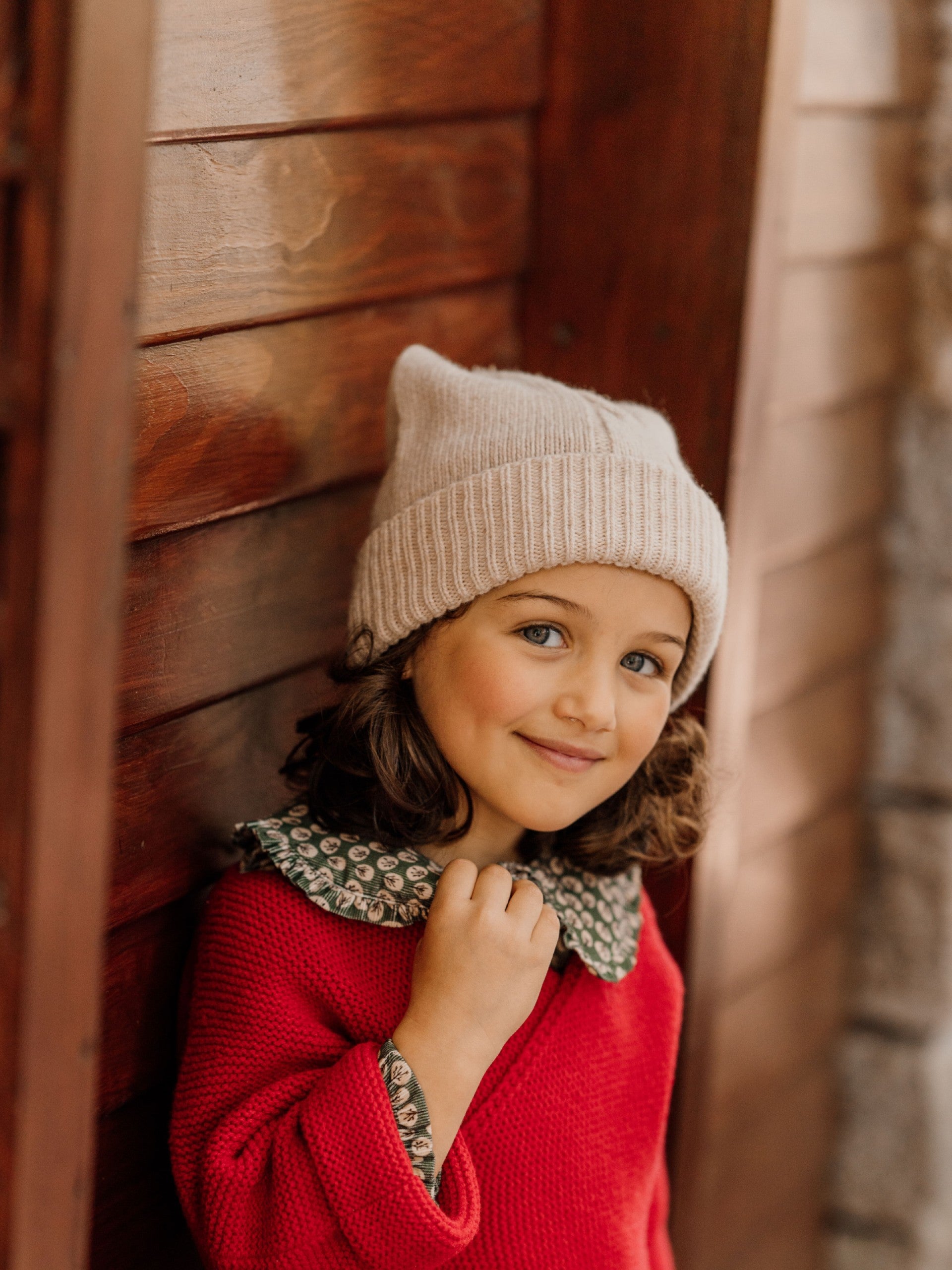 Gorro com pompom tricotado em lã merino | WEDOBLE PLAY - Wedoble