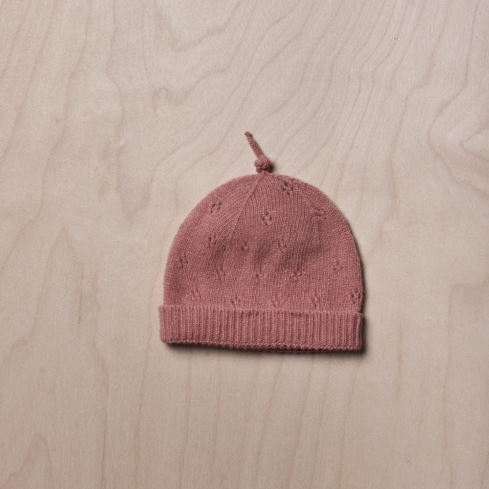 Gorro tricotado em lã TONES OF GARDENS IN WINTER - Wedoble