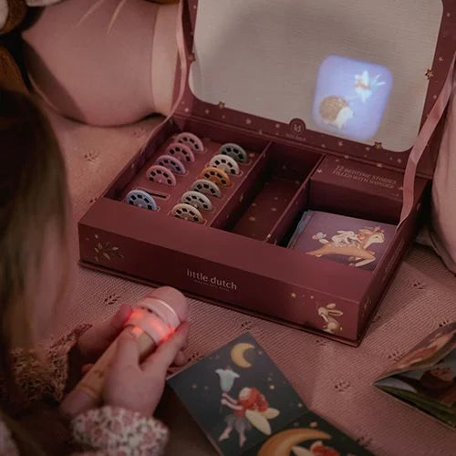 Lanterna Projector de Histórias – Pink - Little Dutch