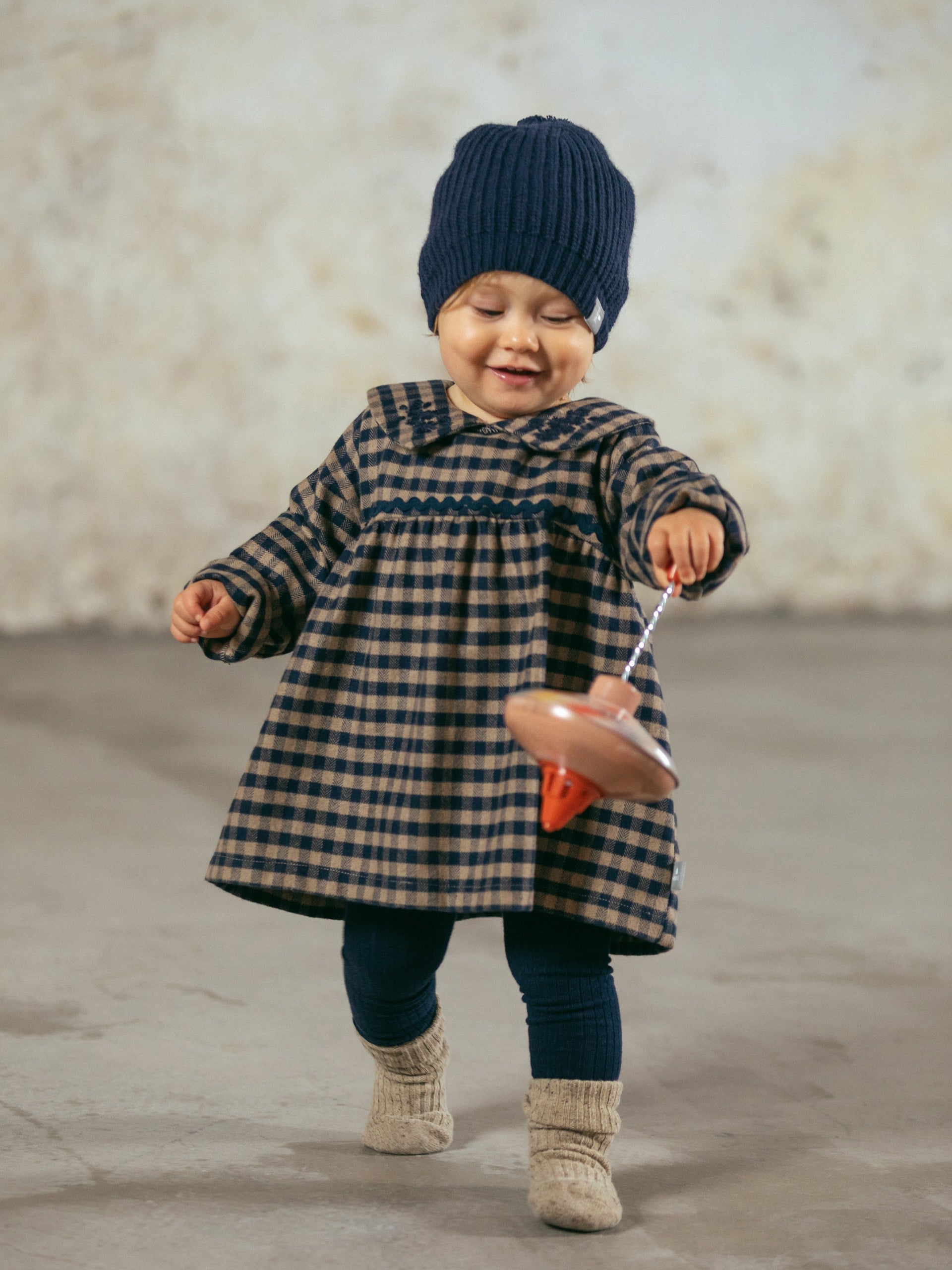 Vestido xadrez com gola bordada em fio de lã - Snug