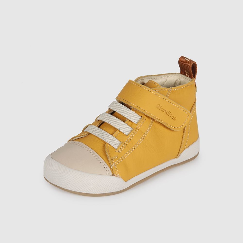 Bota BOSTON Amarelo - AQUISIÇÃO DE MARCHA - Blanditos By Crios