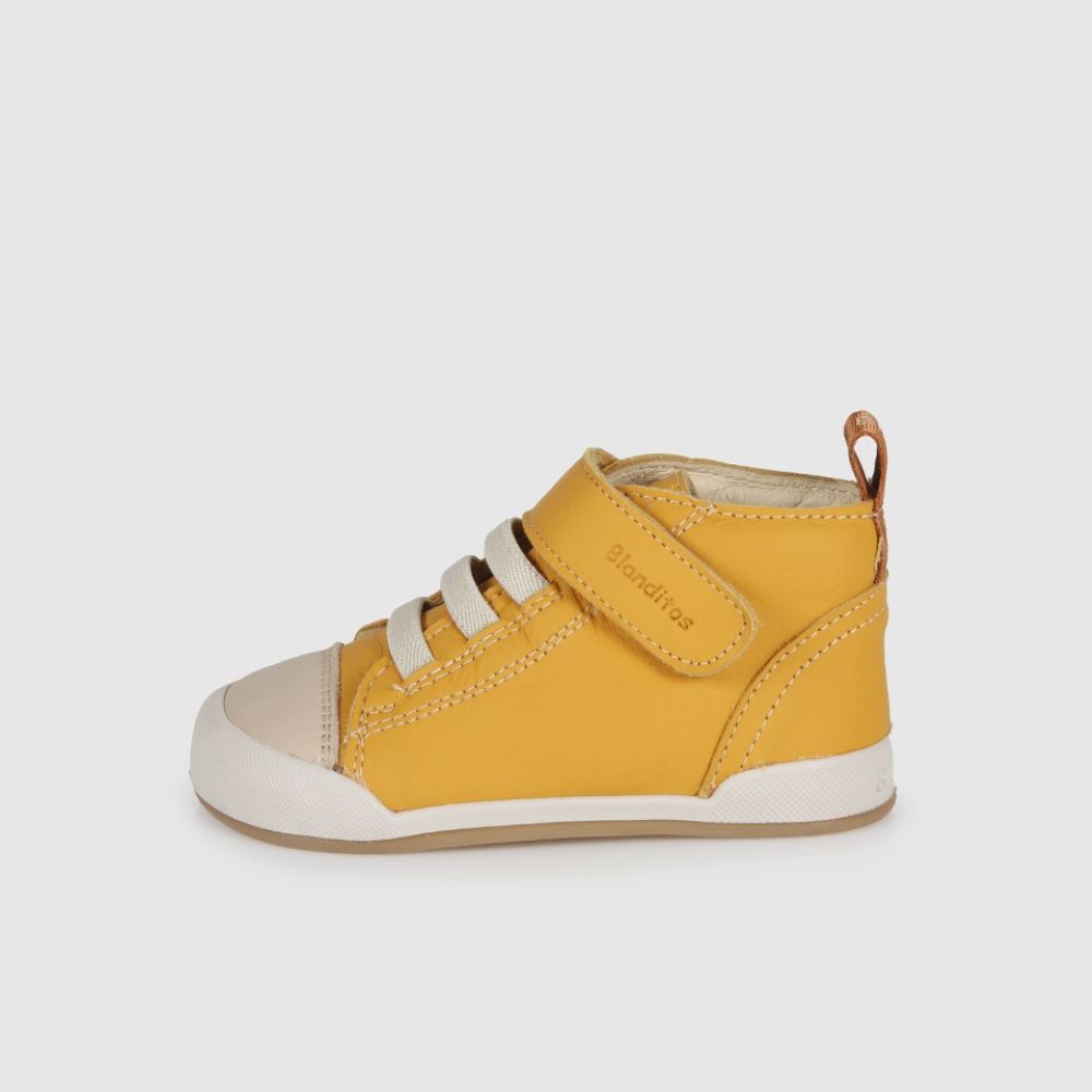Bota BOSTON Amarelo - AQUISIÇÃO DE MARCHA - Blanditos By Crios