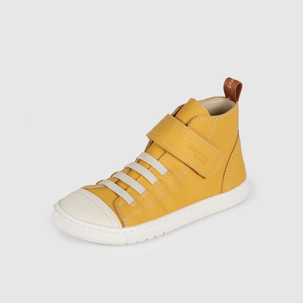 Bota TOKIO Amarelo - MARCHA ADQUIRIDA - Blanditos By Crios