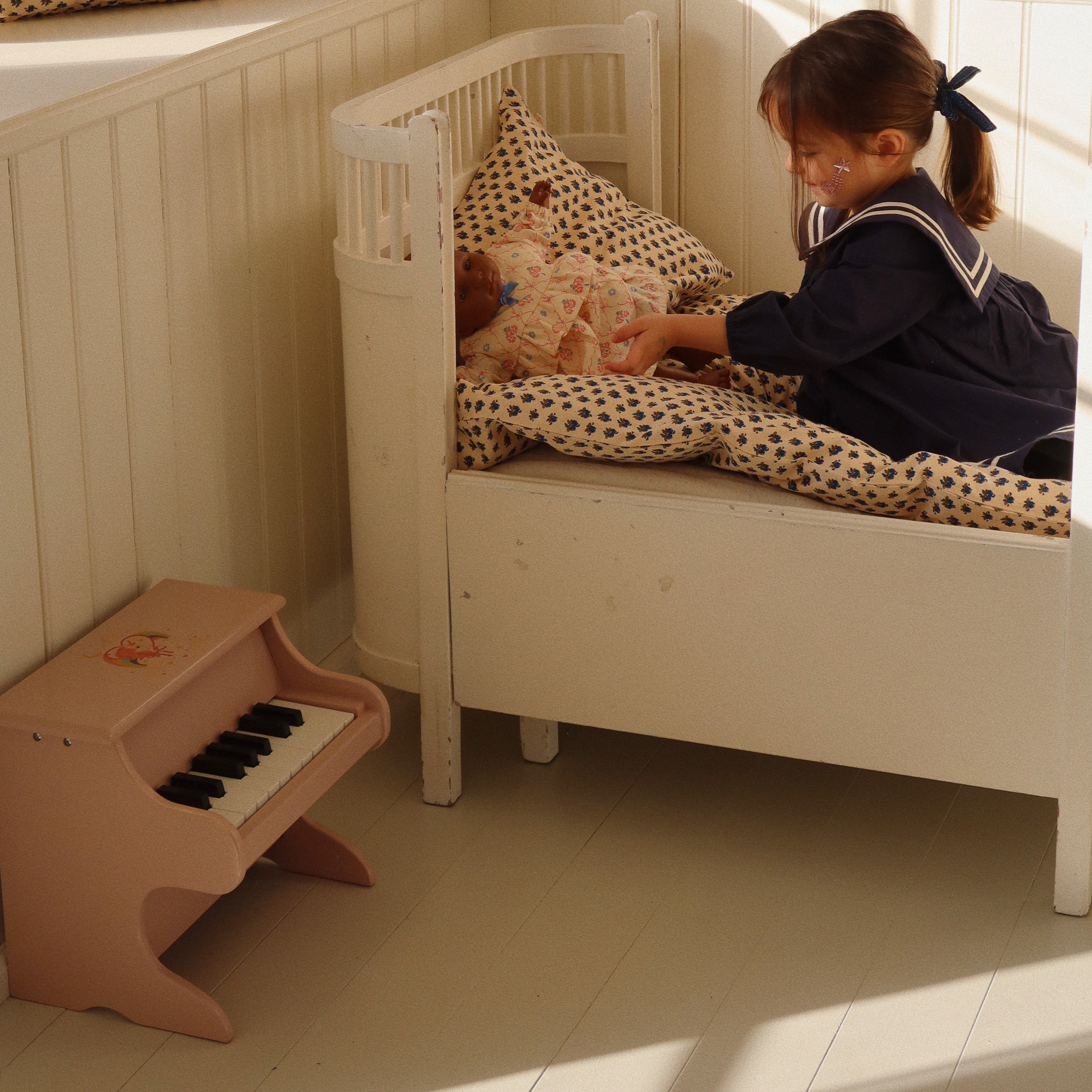Mini Piano Brilhante com Decoração - Konges Sløjd