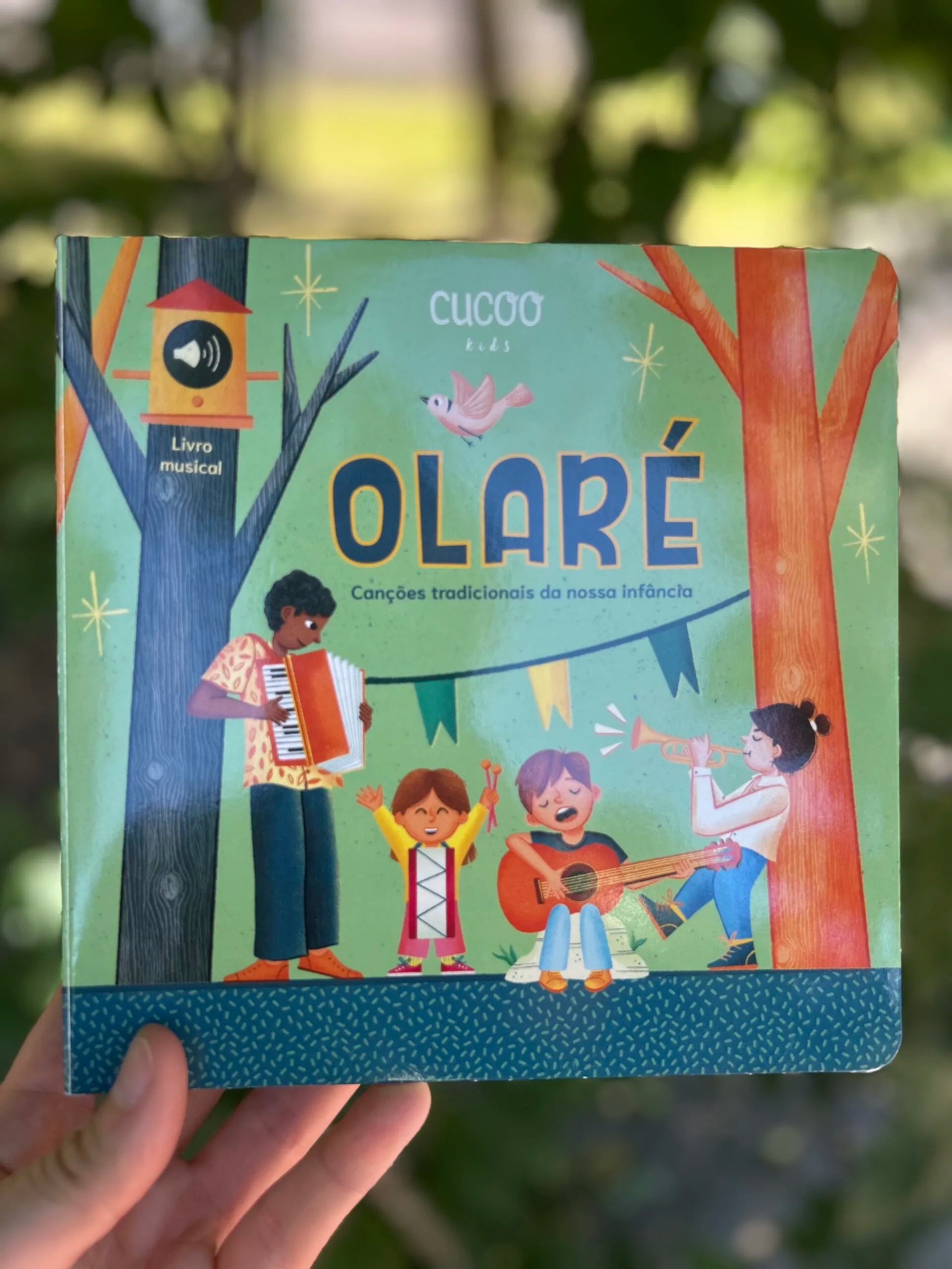 Livro musical "Olaré" - CUCOO