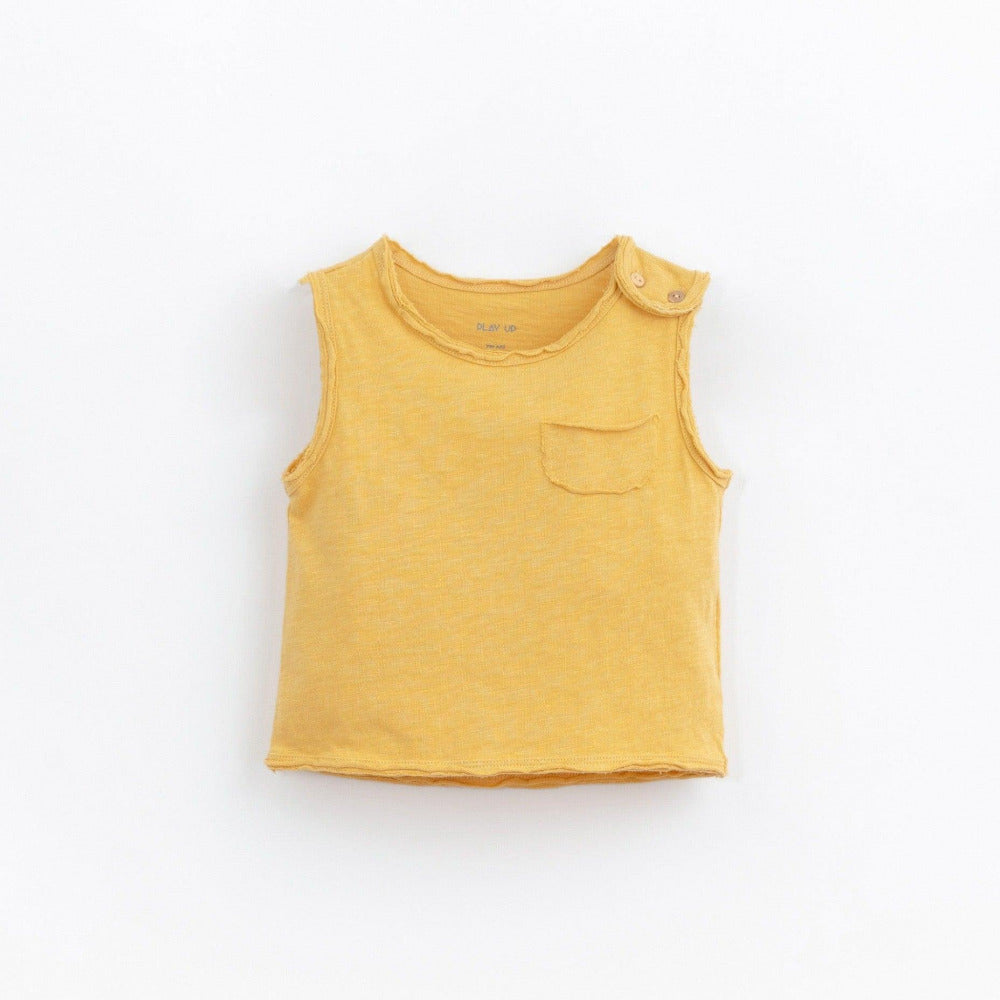 T-shirt sem mangas com abertura no ombro - chuvadeamor
