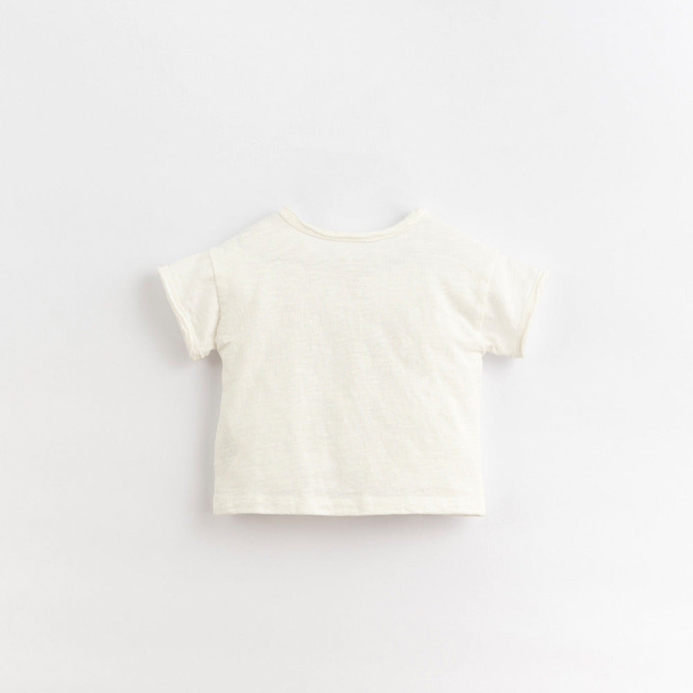 T-shirt em algodão orgânico com desenho à frente - Play Up