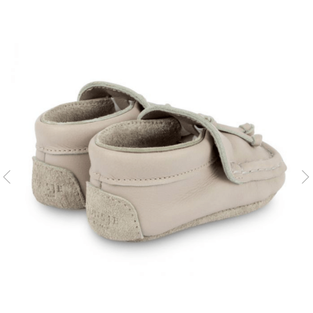 Mocassins em pele - chuvadeamor