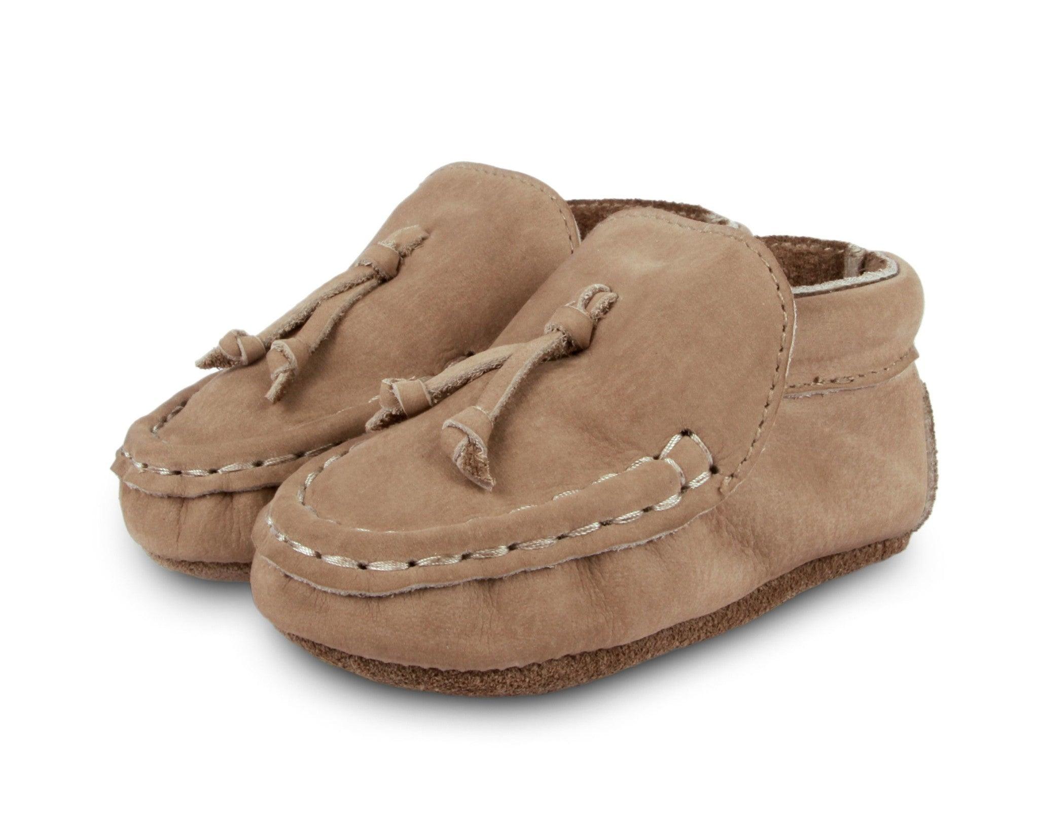 Mocassins em pele - chuvadeamor