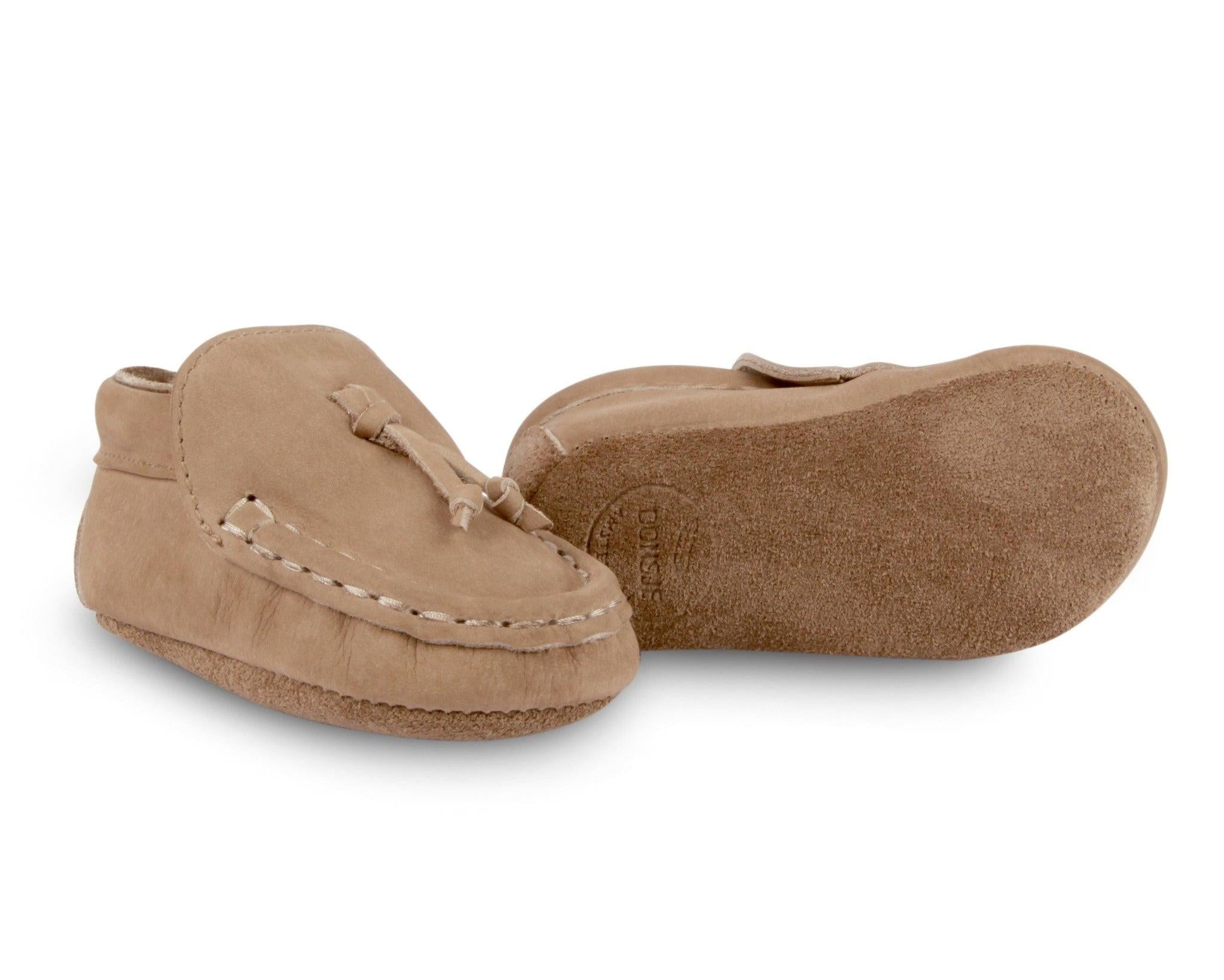Mocassins em pele - chuvadeamor
