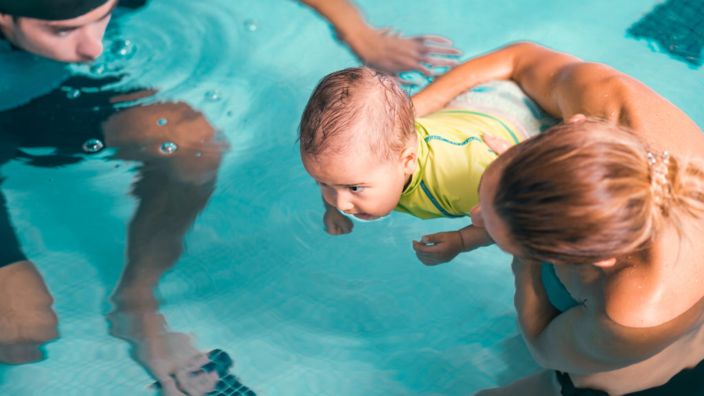 Os benefícios da natação para bebés