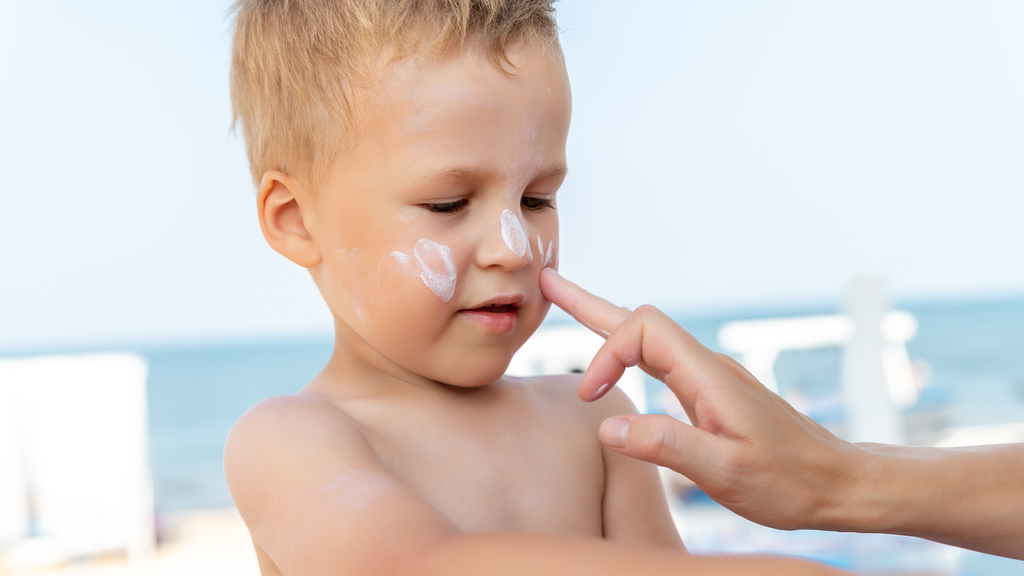 A Importância do Protetor Solar Facial para Bebés