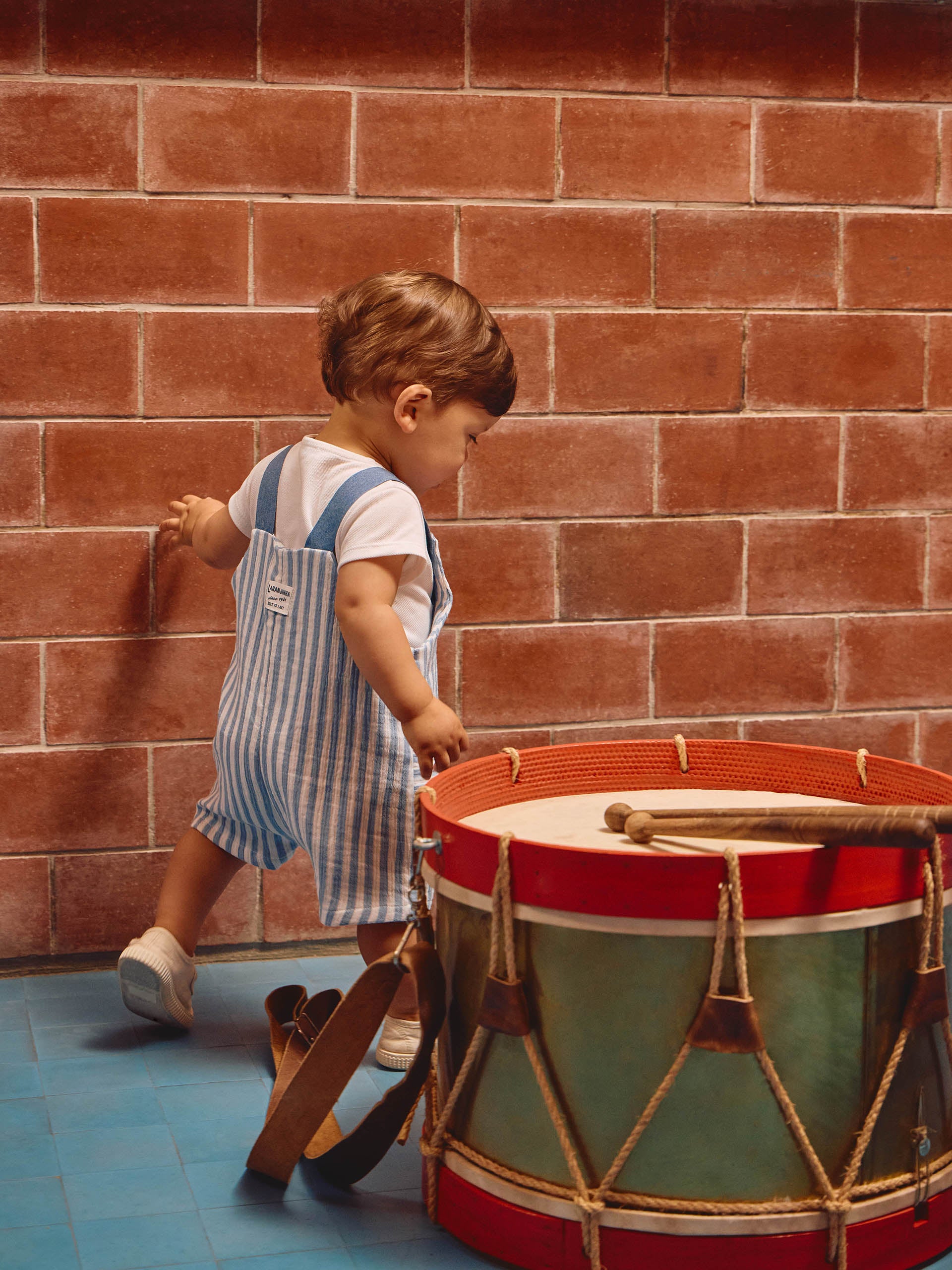 Calções de peito em gaze de riscas - Laranjinha