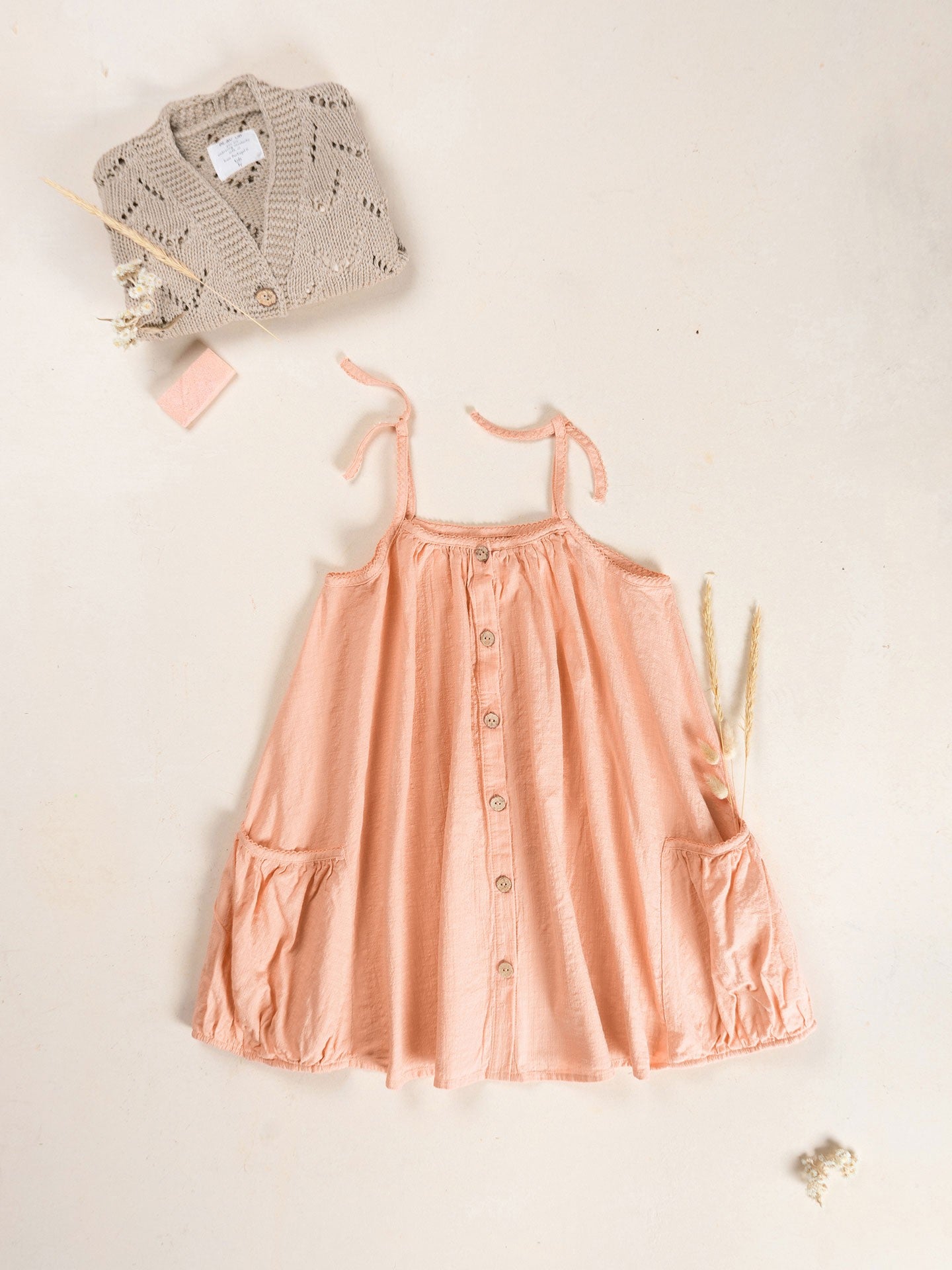 Vestido com abertura frontal em botões de coco - Play Up