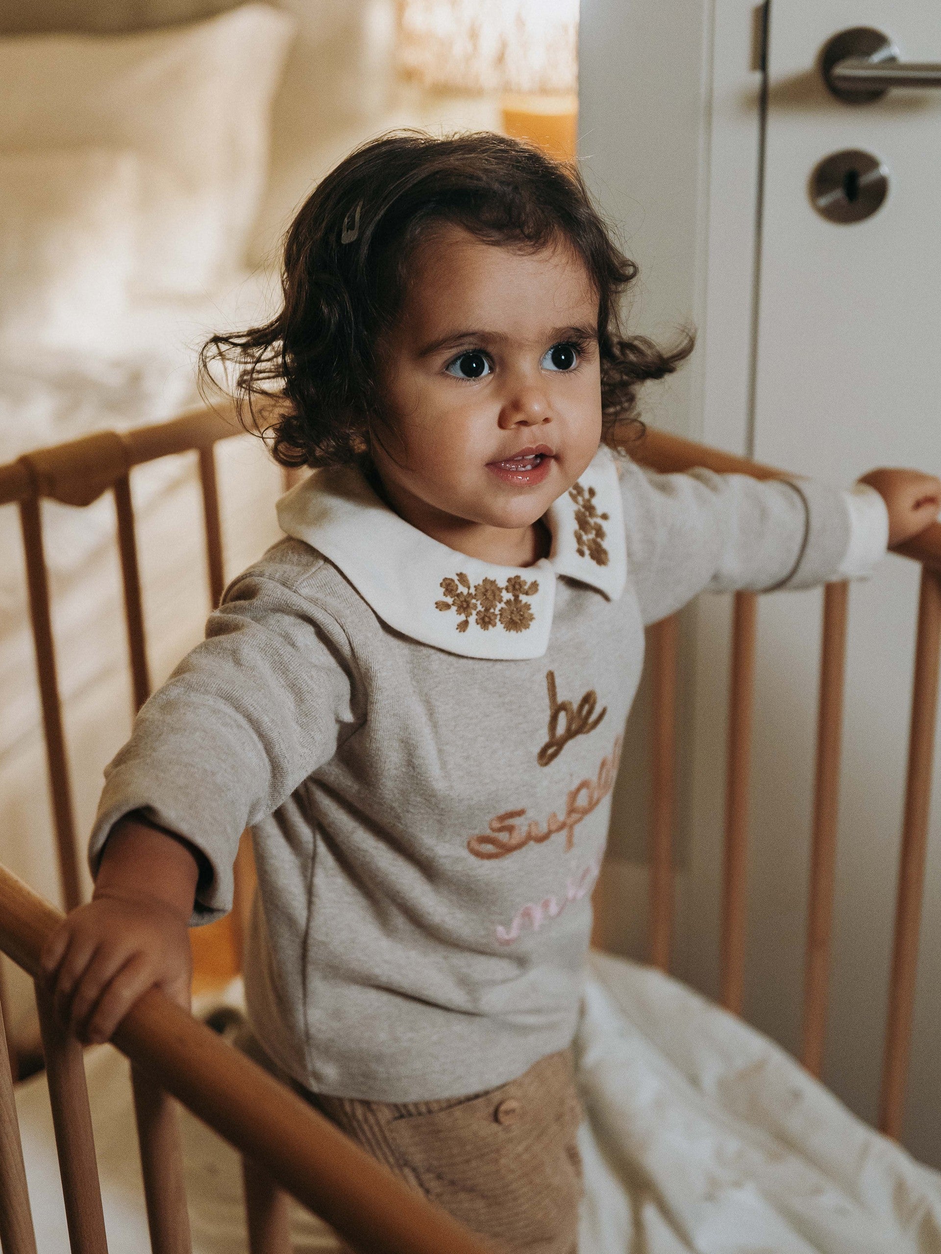 Longsleeve com gola flores bordadas - SNUG