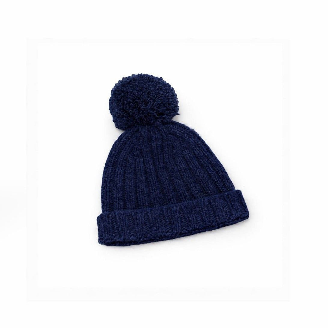 Gorro com pompom tricotado em lã merino | WINTER GLOW - WEDOBLE