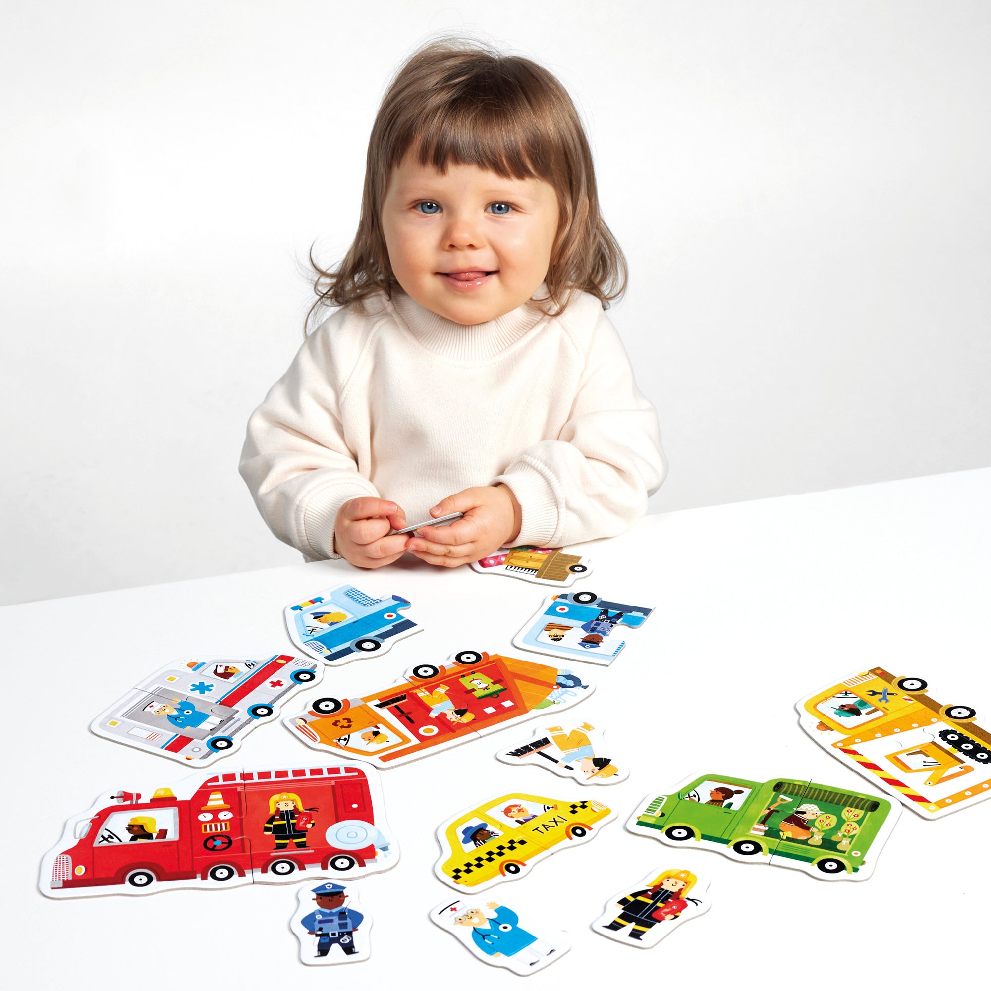 My firs puzzles CARS - Banana Panda