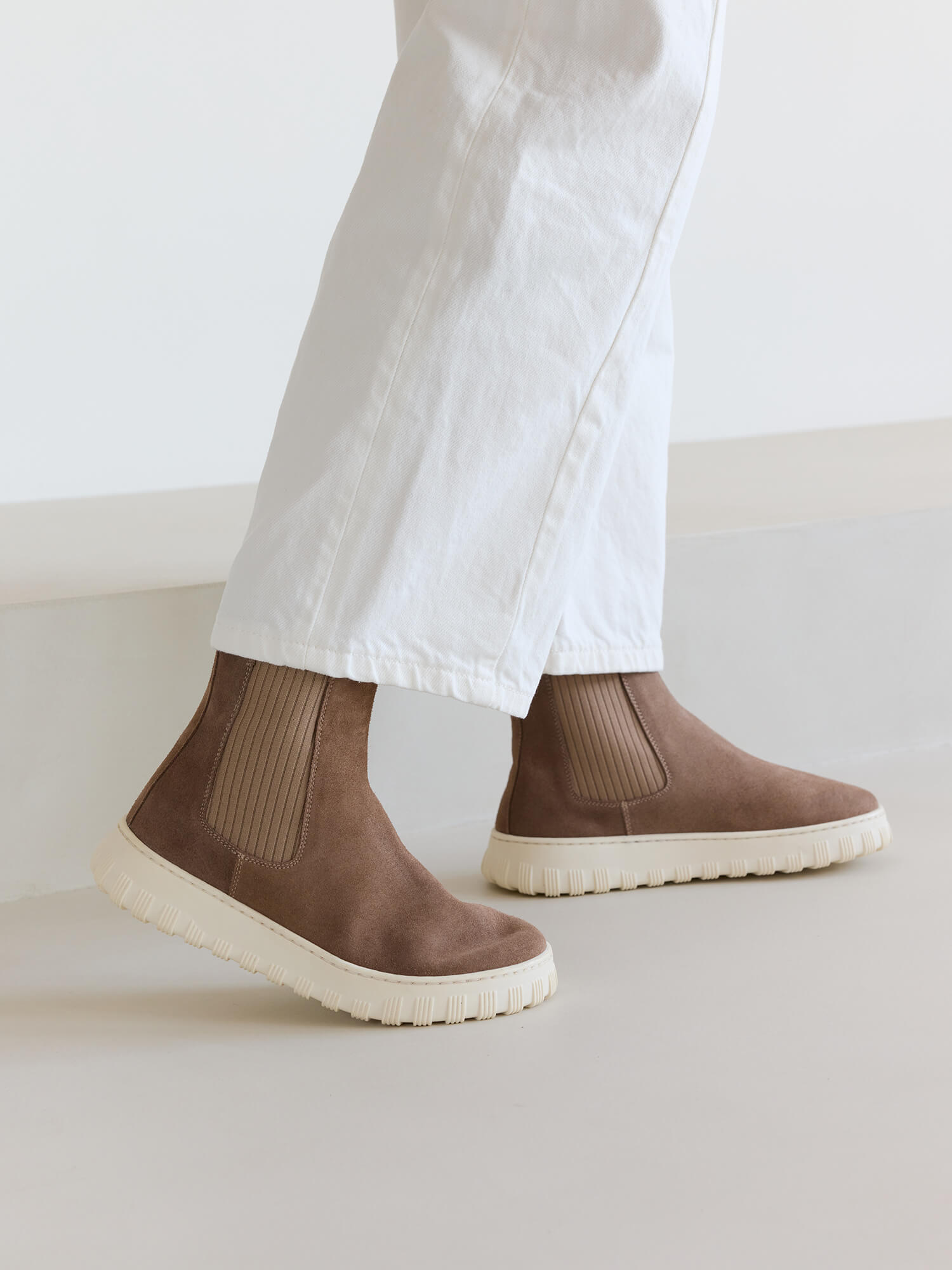 Botim ALMA Latté - MUM BAREFOOT