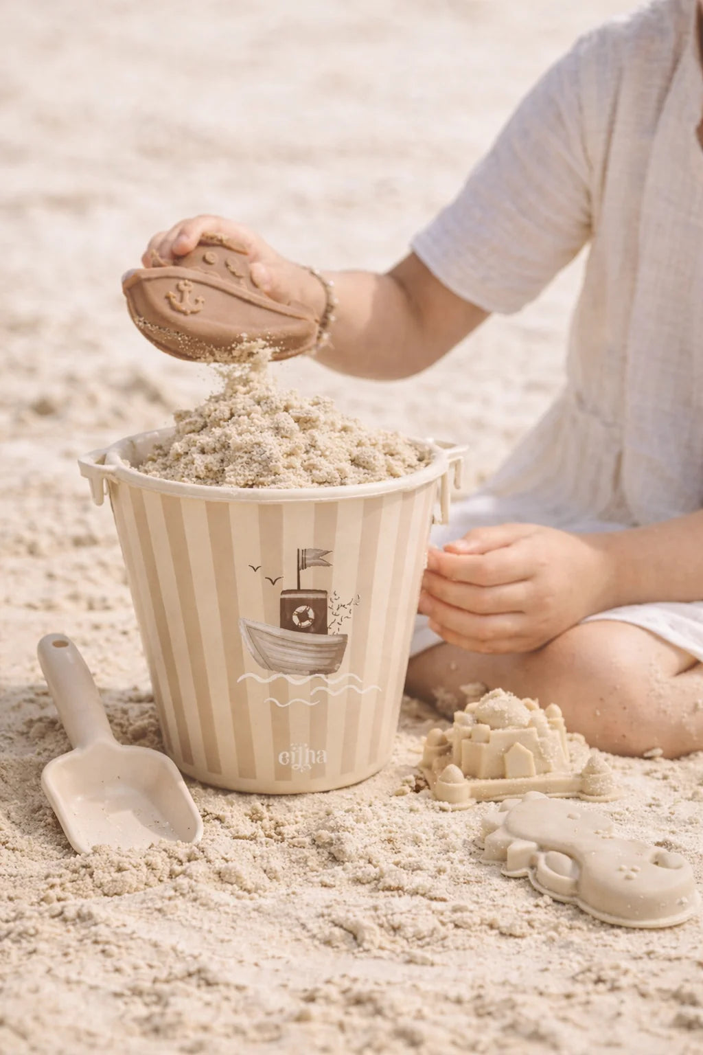 Beach Bucket Set - Stripped Boat - MRS ERTHA