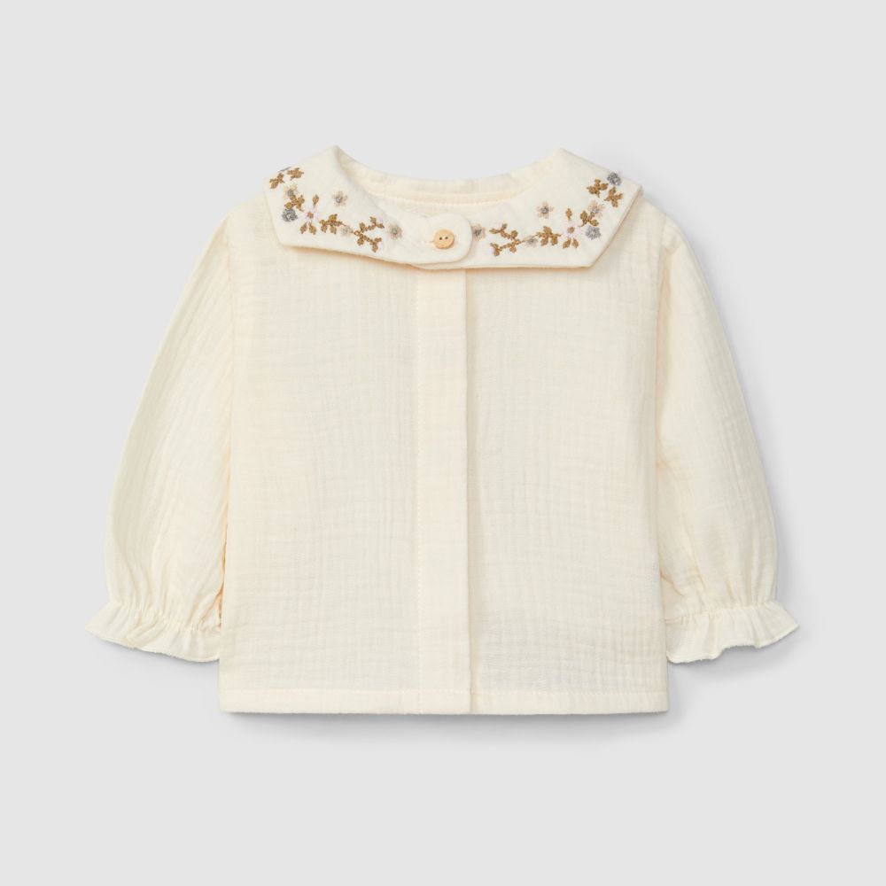 Blusa em musseline com gola de flores bordadas - Snug