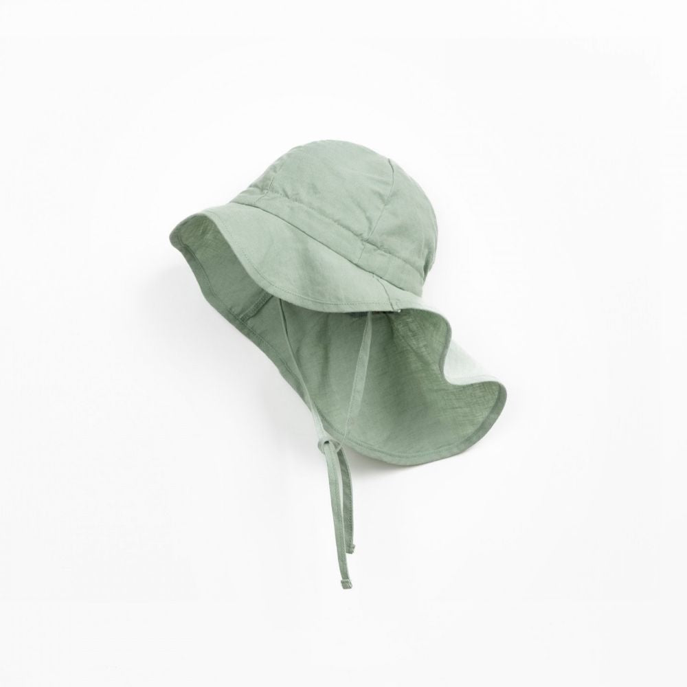 Chapéu verde de tecido com aba assimétrica - Play Up