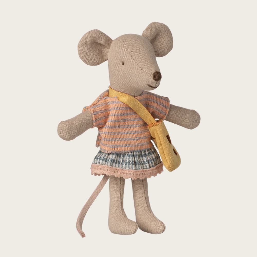 Ratinha Irmã Mais Nova com Mala - MAILEG