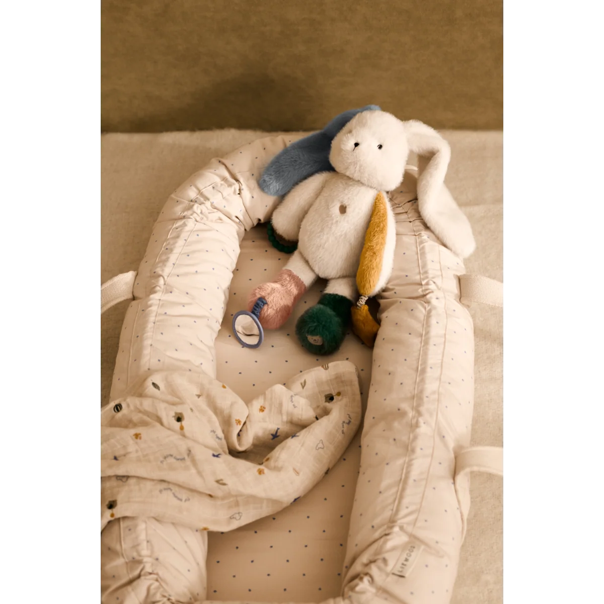 Coelho Sensorial para Bebé – Brinquedo de Actividades - LIEWOOD