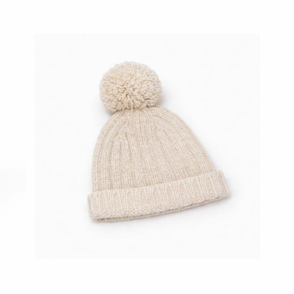Gorro com pompom tricotado em lã merino | WINTER GLOW - WEDOBLE