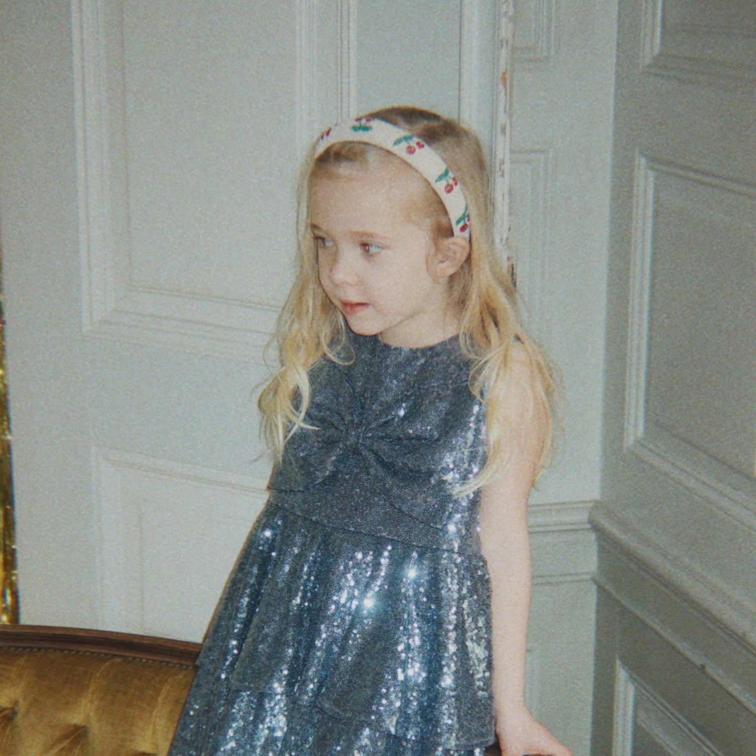 Bandolete feita à mão com missangas - Konges Slojd