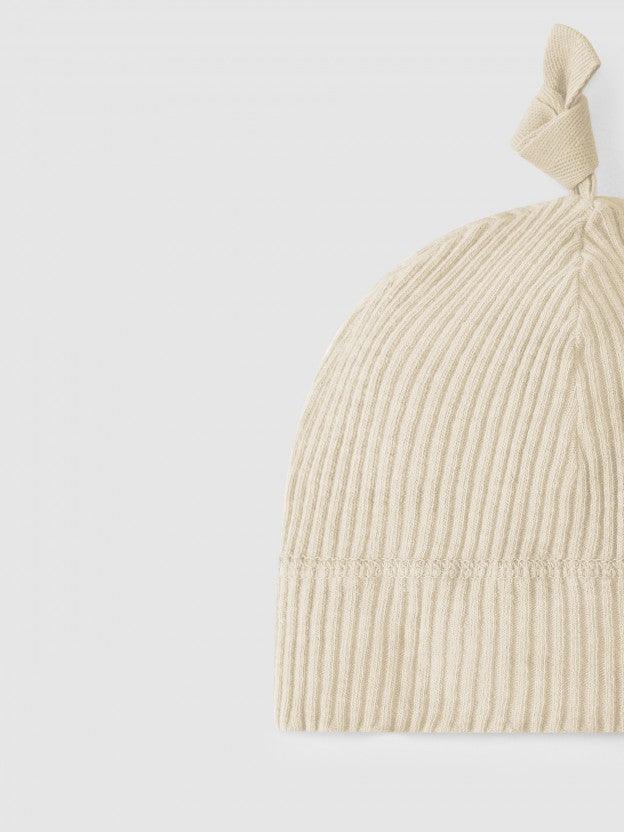 Gorro com 100% algodão em malha canelada com nó - Snug