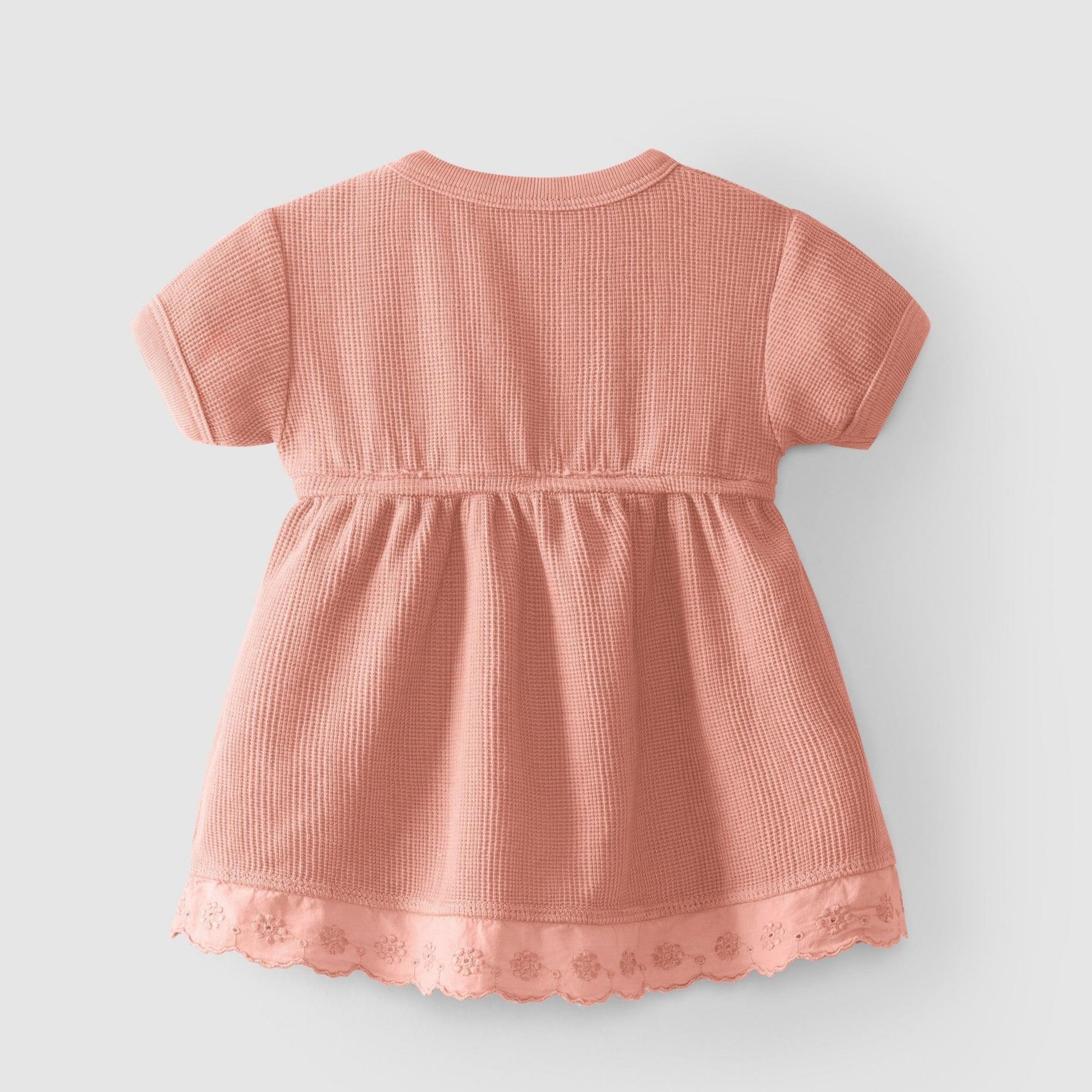 Vestido algodão texturado com folho bordado - Snug - chuvadeamor