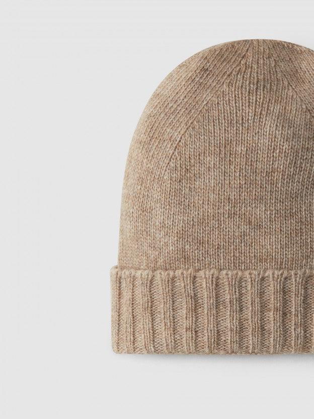 Gorro tricotado - Laranjinha