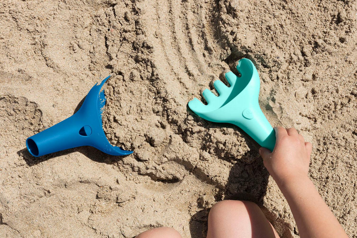 Ancinho e escovadora 2 em 1 - Quut