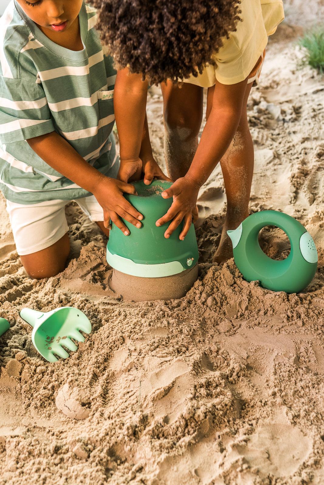 Balde de praia com peneira 