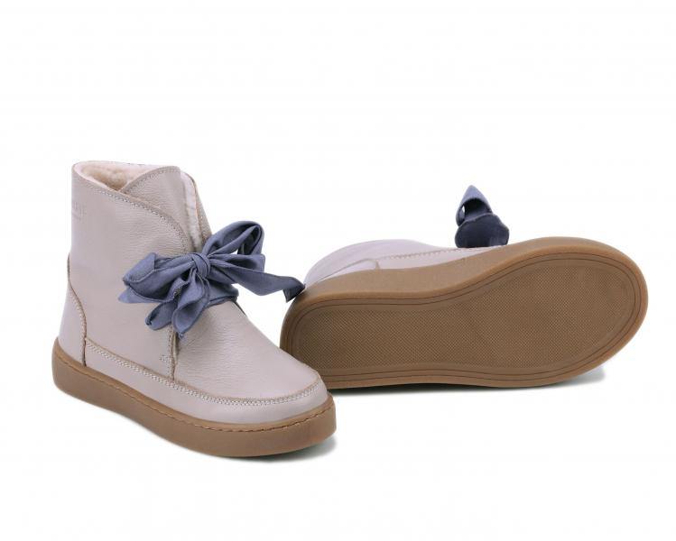 Botim em pele e laço de organza - Donsje Amsterdam