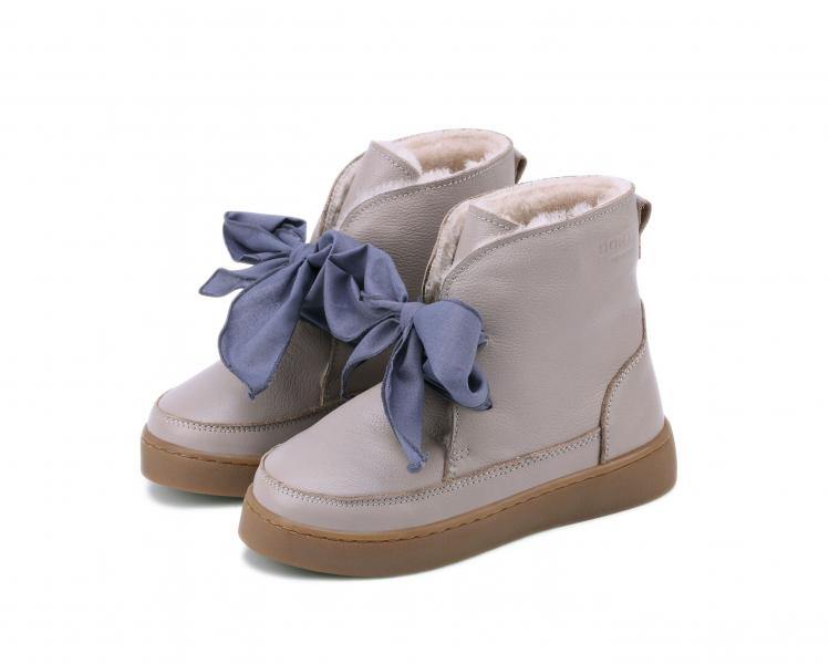 Botim em pele e laço de organza - Donsje Amsterdam