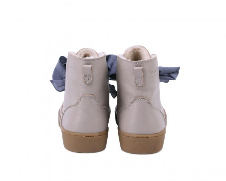 Botim em pele e laço de organza - Donsje Amsterdam