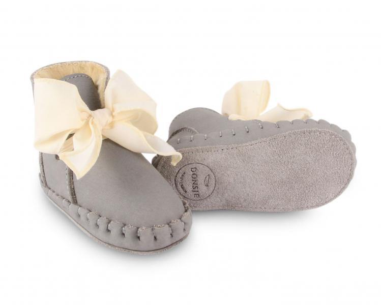 Botim em pele com laço de organza e forrado com pêlo - Donsje Amsterdam