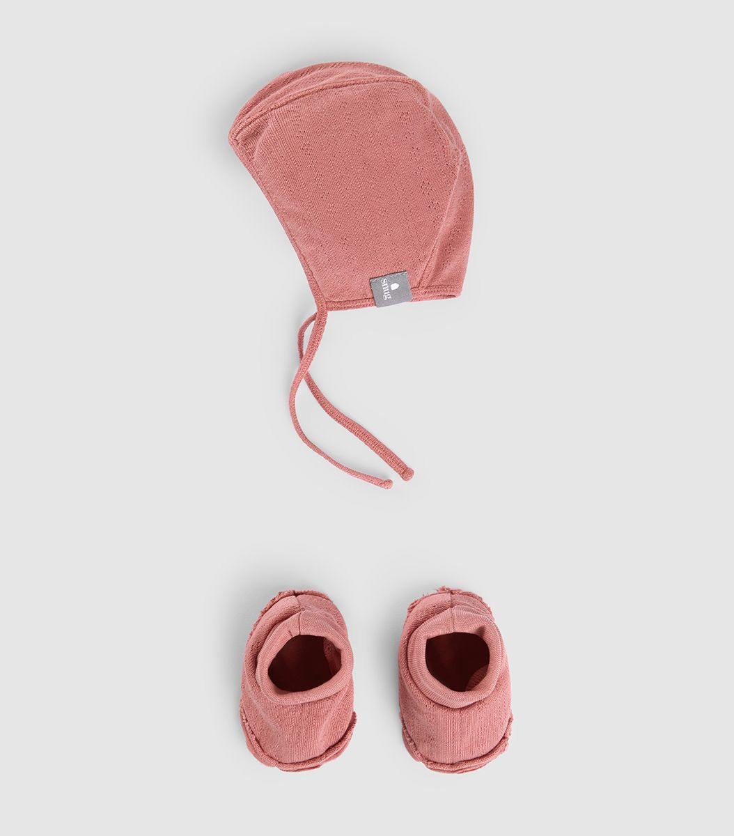 Conjunto touca e sapatinhos